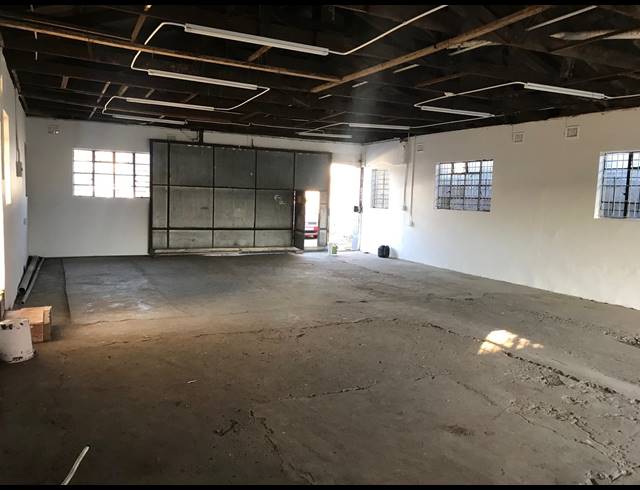 350M² MINI FACTORY TO LET IN CLAIRWOOD
